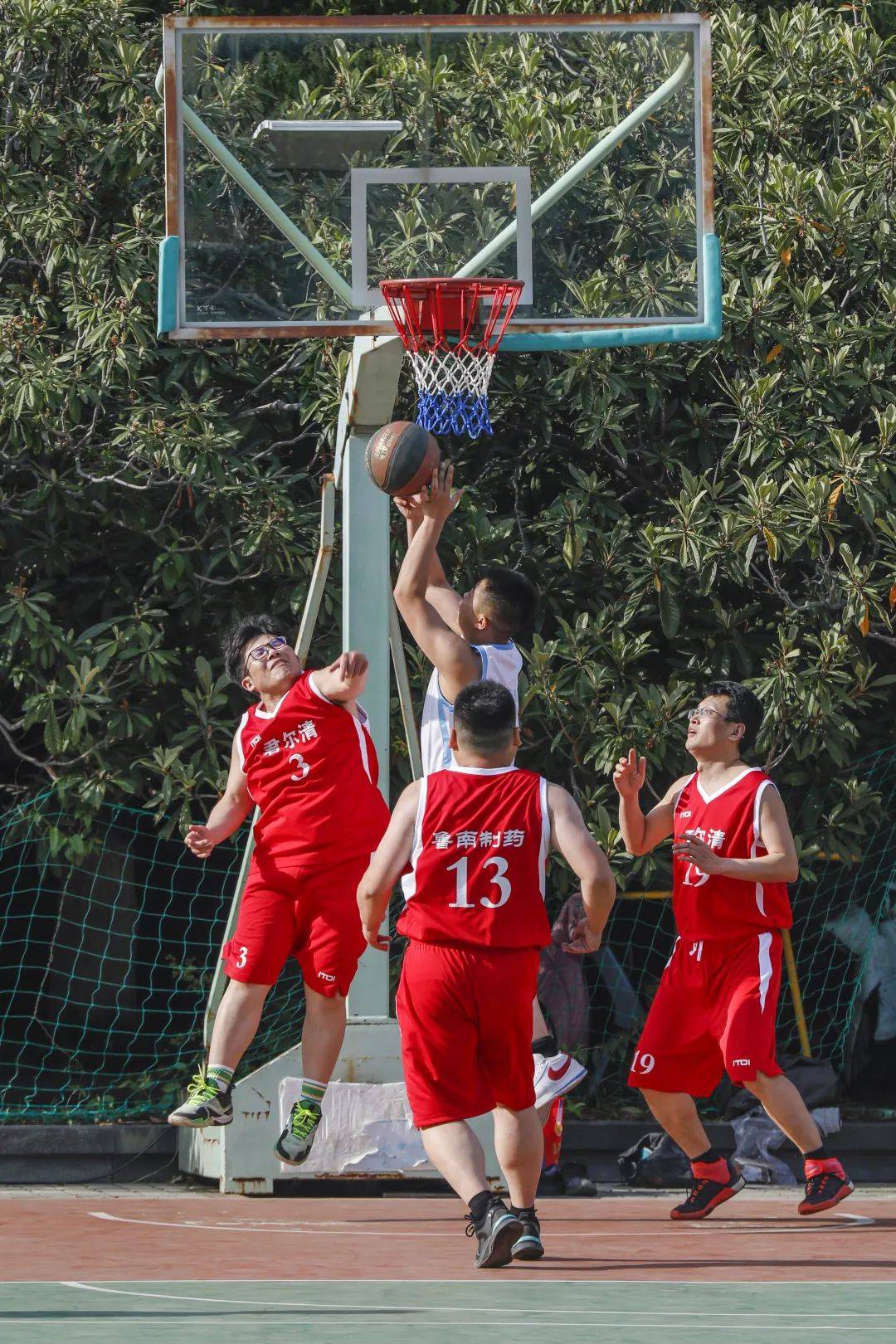 精彩的比赛瞬间令人热血沸腾